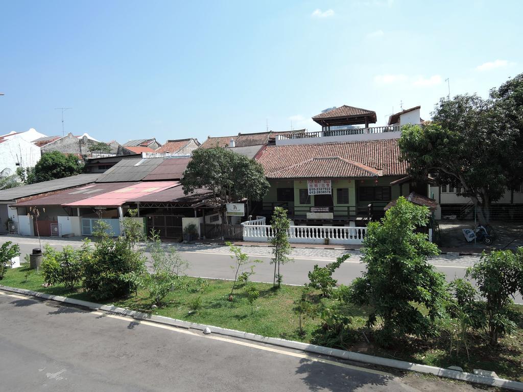 The Pillohouzzze Hotel Malacca Exterior photo